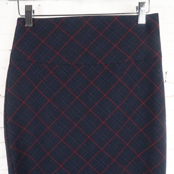 EXPRESS NAVY & RED PLAID PENCIL SKIRT SIZE 0 - Picture 5 of 12